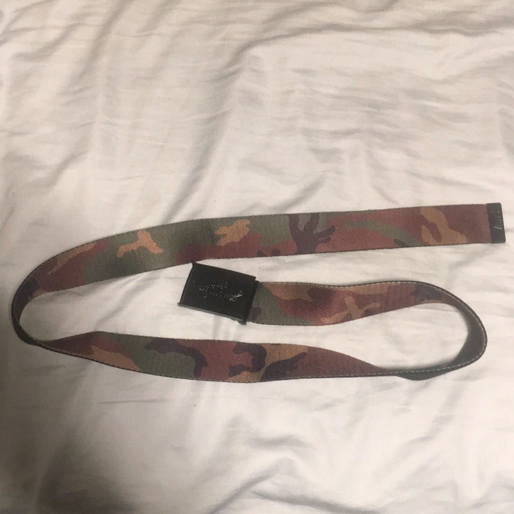 Vans belt
